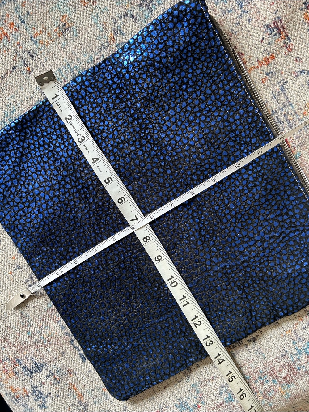 Vittoria Napoli Blue Metallic Zip Wristlet Clutch Lined Pockets Silver Hardware - Picture 8 of 10